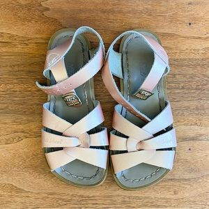 Girls Saltwater Sandals, size 13